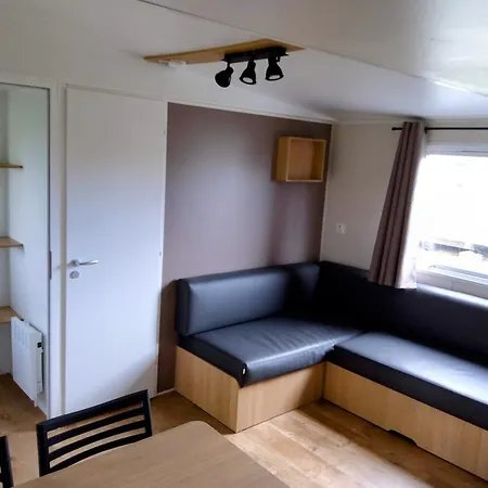 La Petite Maison D'emmy Parque de Campismo