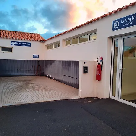 La Petite Maison D'emmy Parque de Campismo *